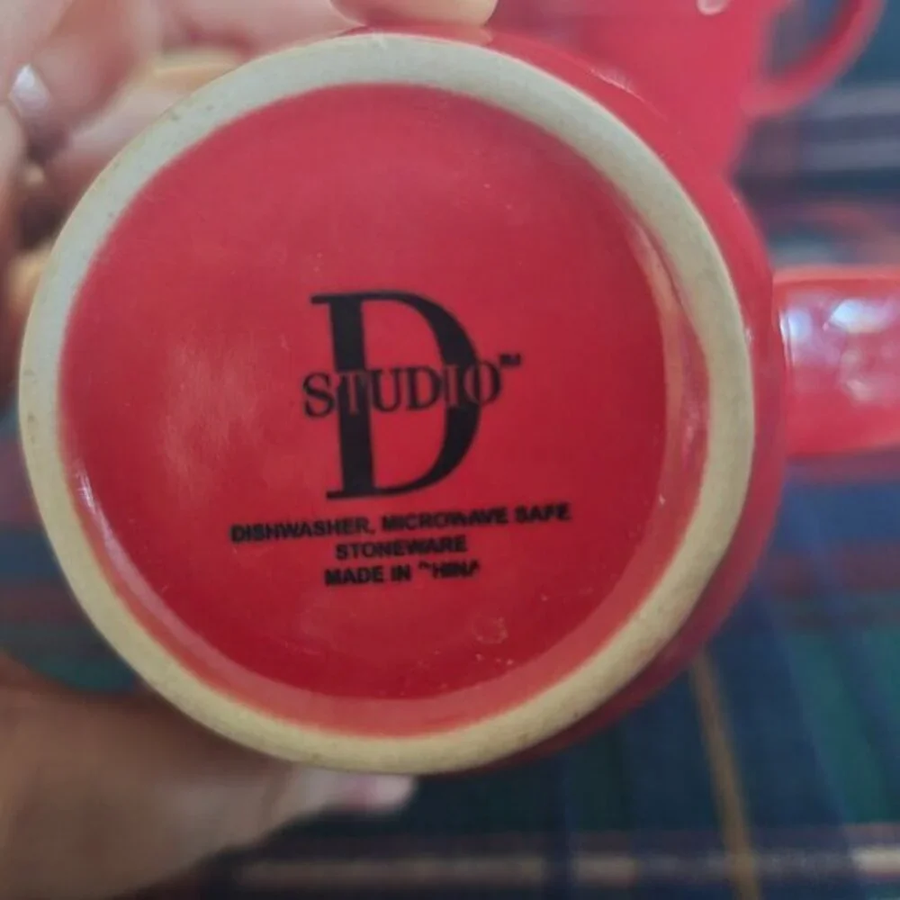Signature Living Red Stoneware Coffee Mugs Cups‎ Set of 2 replacement holiday